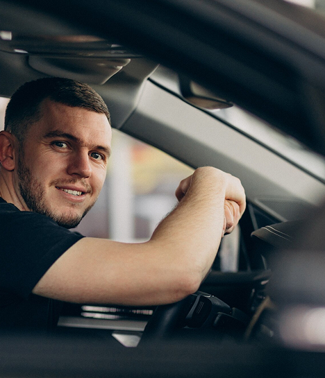 Happy driver using phone mount
